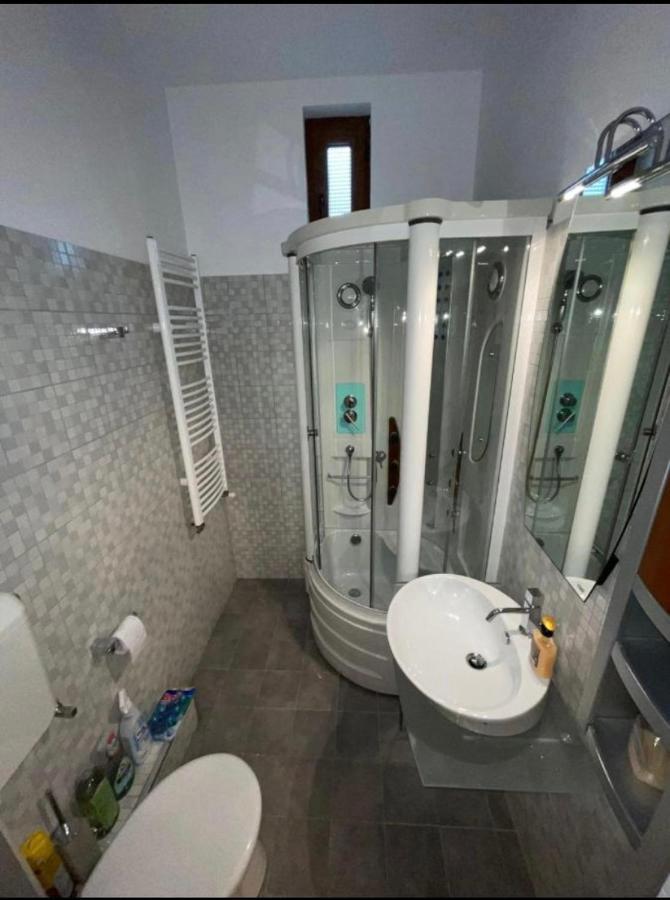 Young Downtown Apartment Arad Extérieur photo